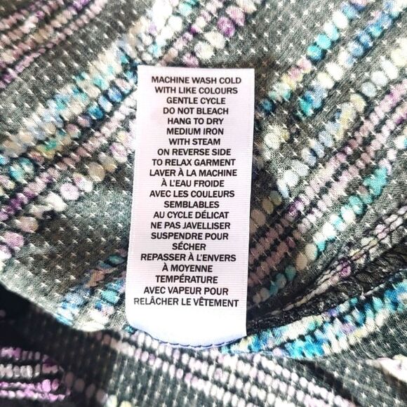 Northern Reflections Size Large 100% Rayon Button Down Top - Picture 8 of 9